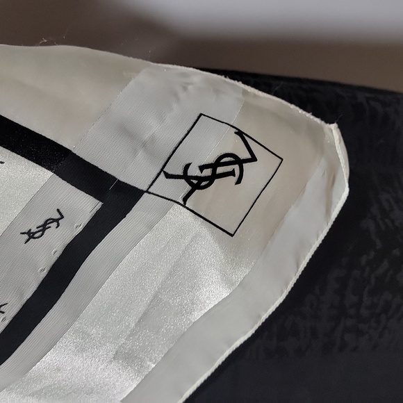 Vintage Yves Saint Laurent 100% Silk Scarf 39"×40" - Picture 2 of 11